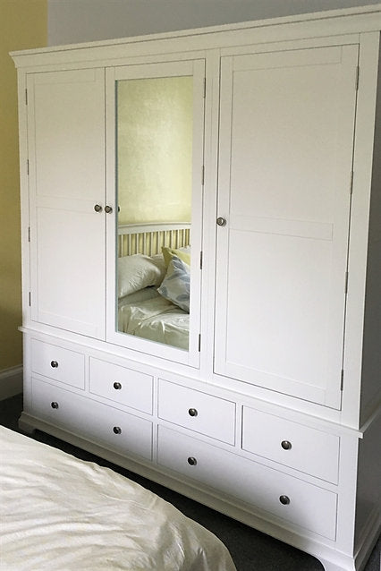 Chantilly Warm White Grand Triple Wardrobe