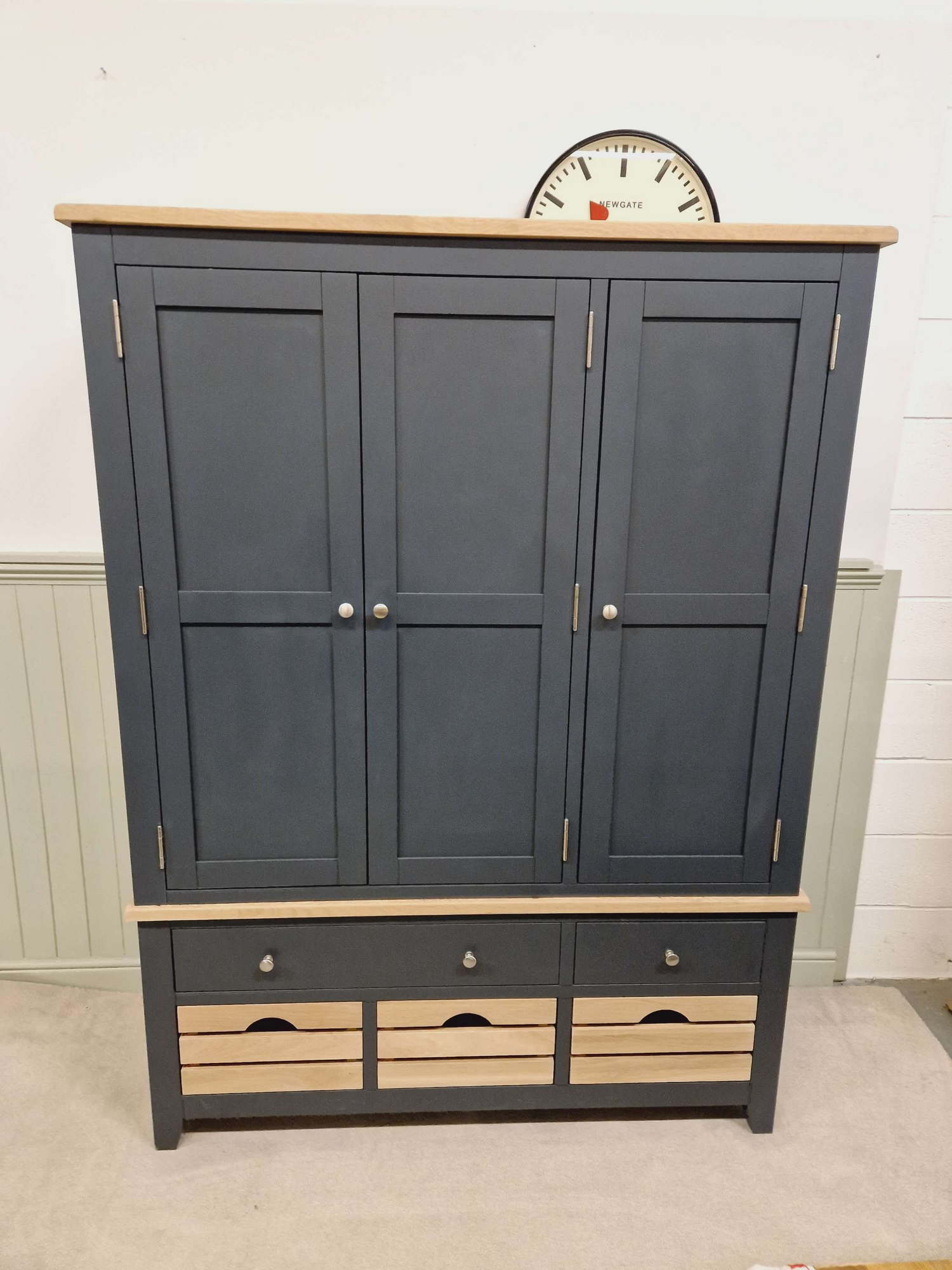 Chester Charcoal Triple Larder