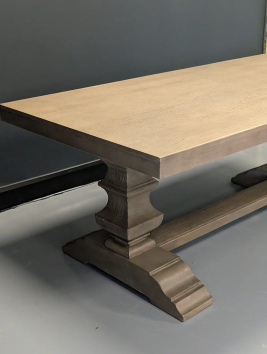 Banks Extending Dining Table (193 cm - 284 cm)
