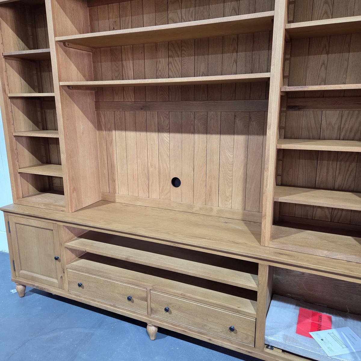 Elkstone Mellow Oak TV and Media Unit