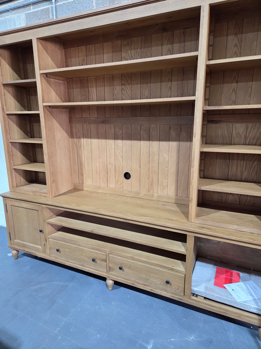 Elkstone Mellow Oak TV and Media Unit