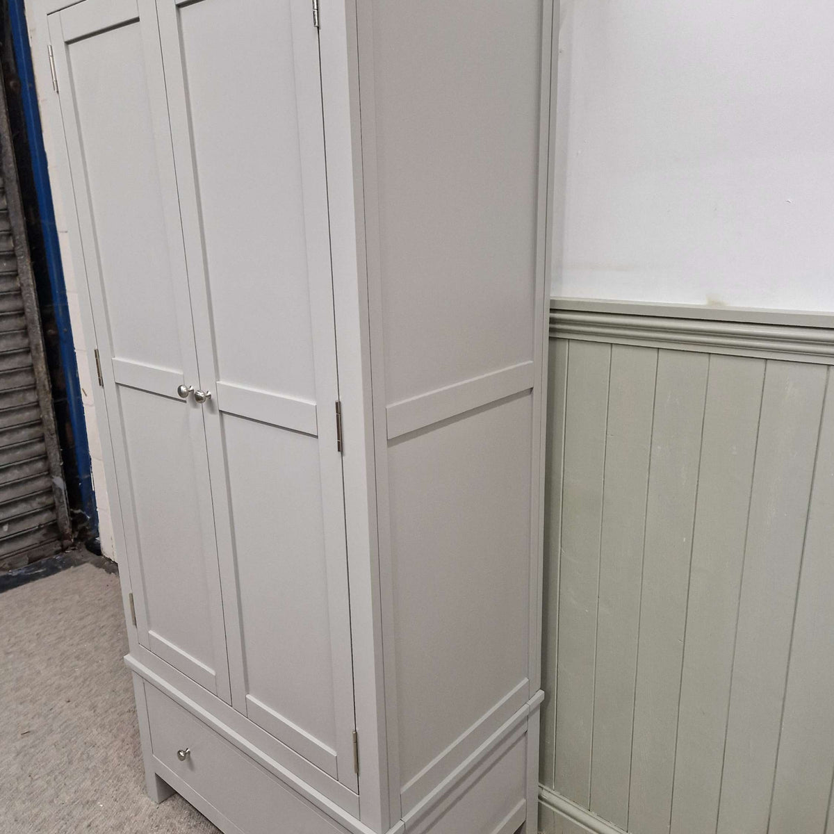 Simply Cotswold Pebble Grey Double Wardrobe
