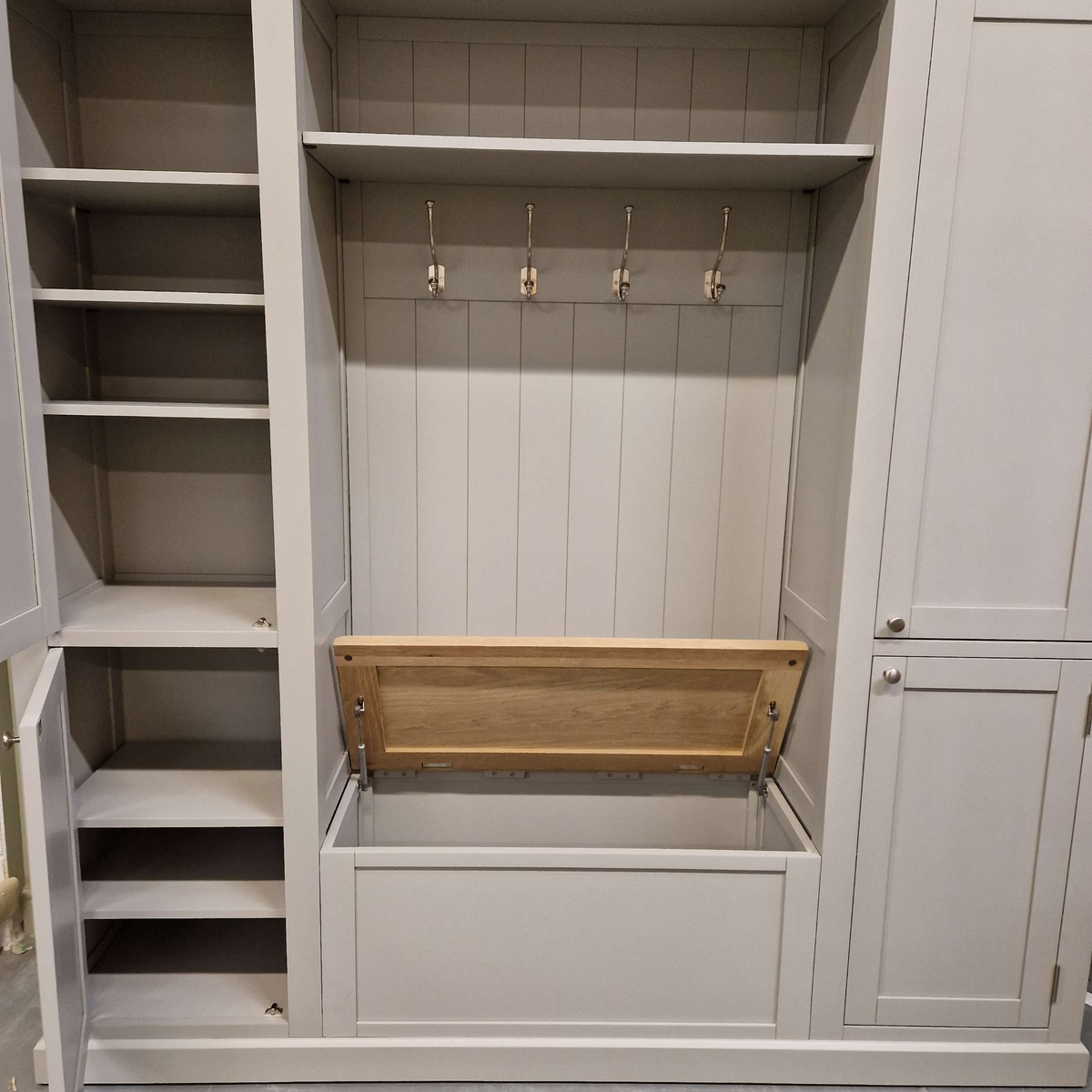 Chester Dove Grey Bootility Unit