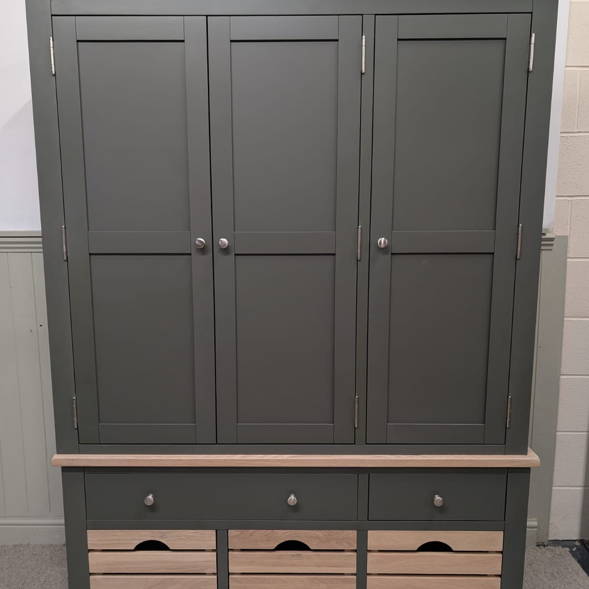 Chester Forest Green Triple Larder