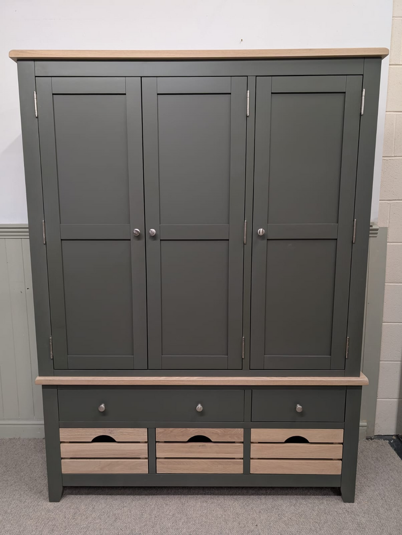 Chester Forest Green Triple Larder
