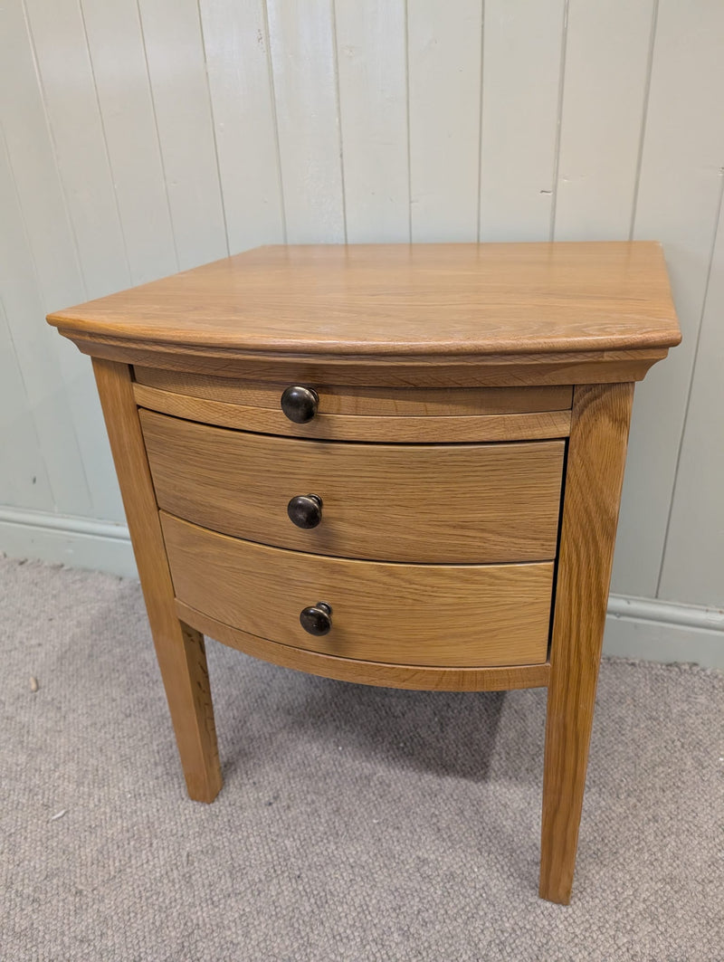 Winchcombe Oiled Oak 2 Drawer Bedside Table