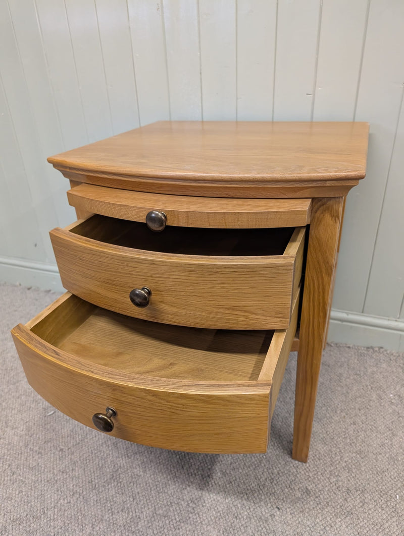 Winchcombe Oiled Oak 2 Drawer Bedside Table