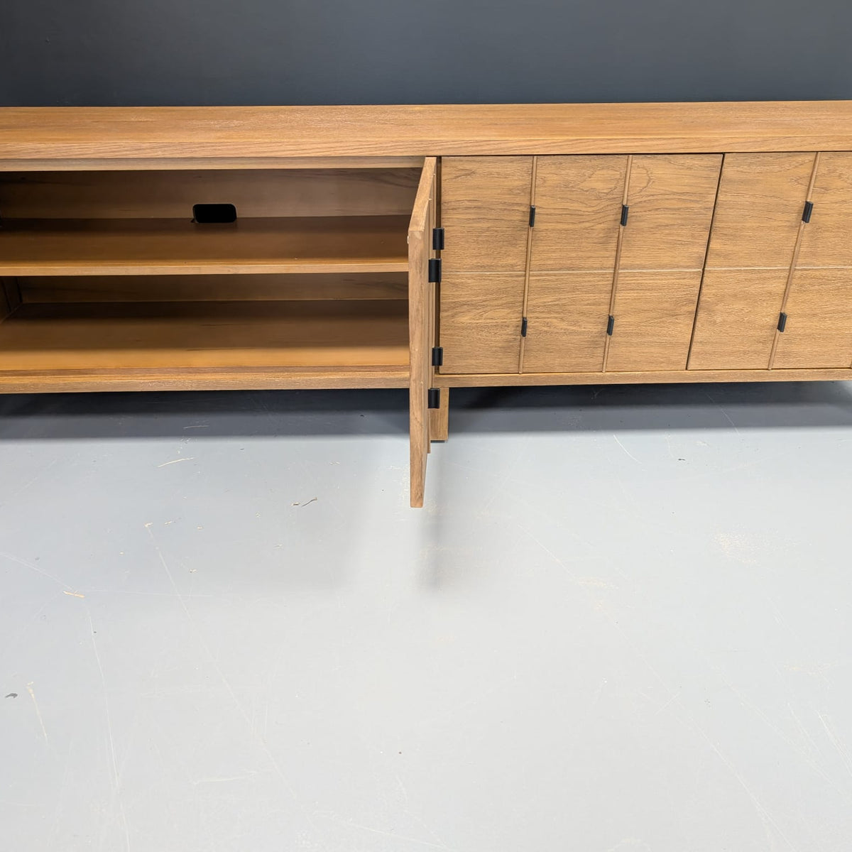 Maude Media Console