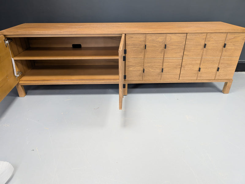 Maude Media Console