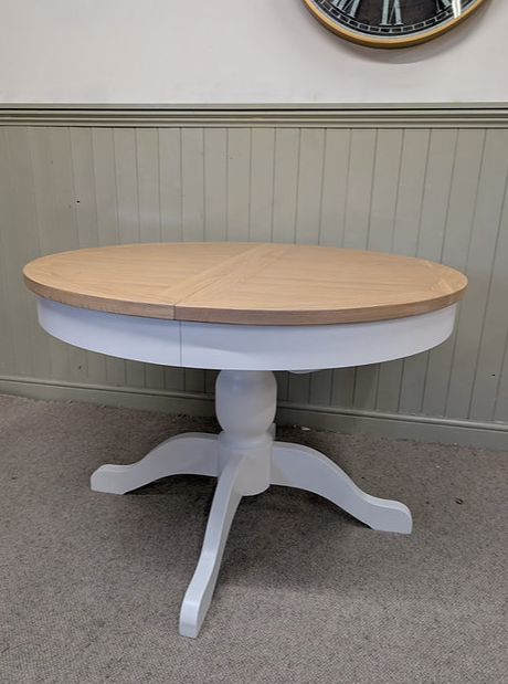 Chester Pure White 4-6 Seater Round Extending Dining Table