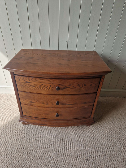 Winchcombe Dark Oak Wide 3 Drawer Bedside Table