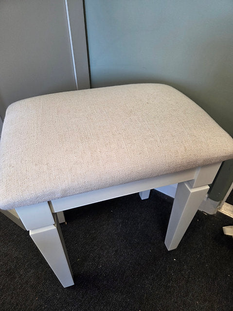 Chantilly Warm White Dressing table stool