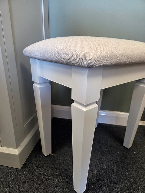 Chantilly Warm White Dressing table stool