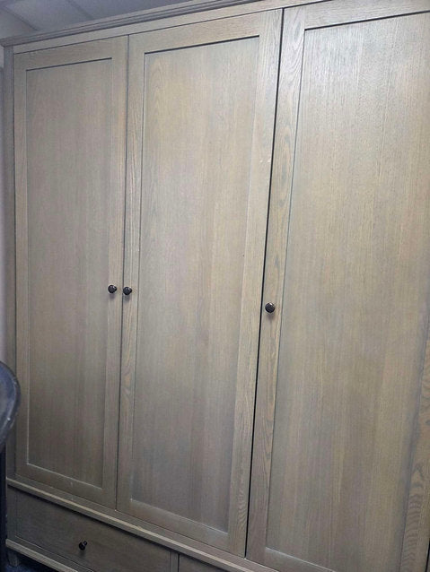 Bibury Smoked Oak Triple Wardrobe