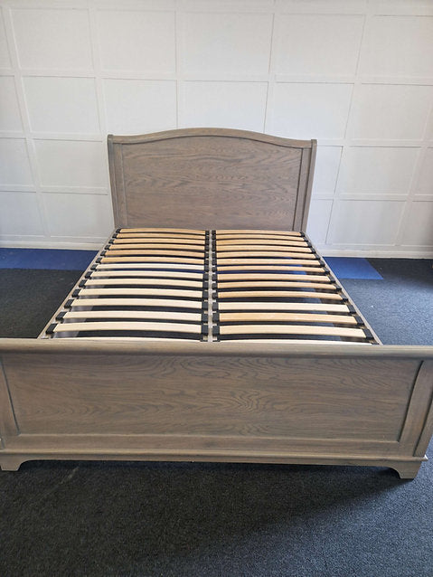 Winchcombe Smoked Oak 5ft King Sleigh Bed