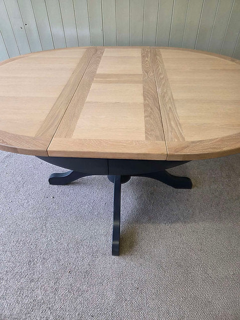 Chester Charcoal 4-6 Seater Round Extending Dining Table