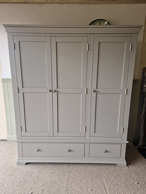 Chantilly Pebble Grey Triple Wardrobe