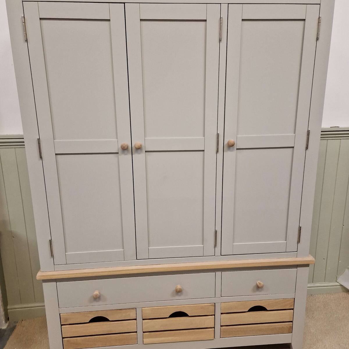 Chester Dove Grey Triple Larder