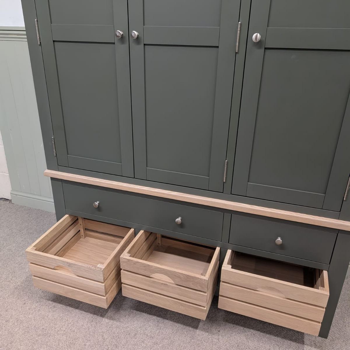 Chester Forest Green Triple Larder