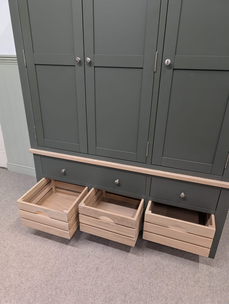Chester Forest Green Triple Larder