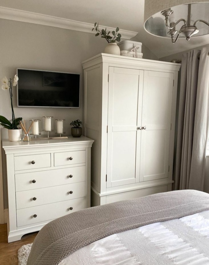 Chantilly Warm White Double Wardrobe
