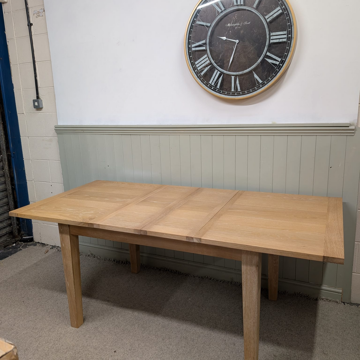 Inglesham Whitewash Oak 4-6 Seater Extending Dining Table