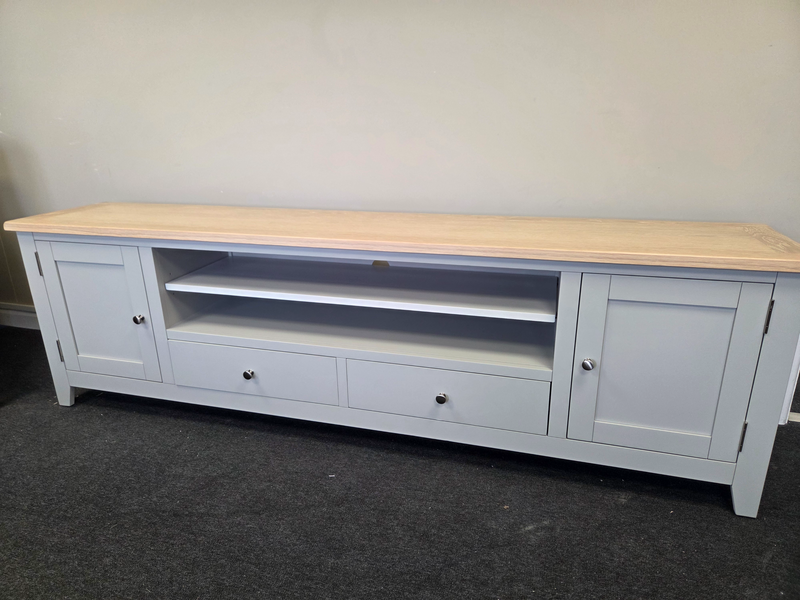 Chester Dove Grey XXL TV Stand