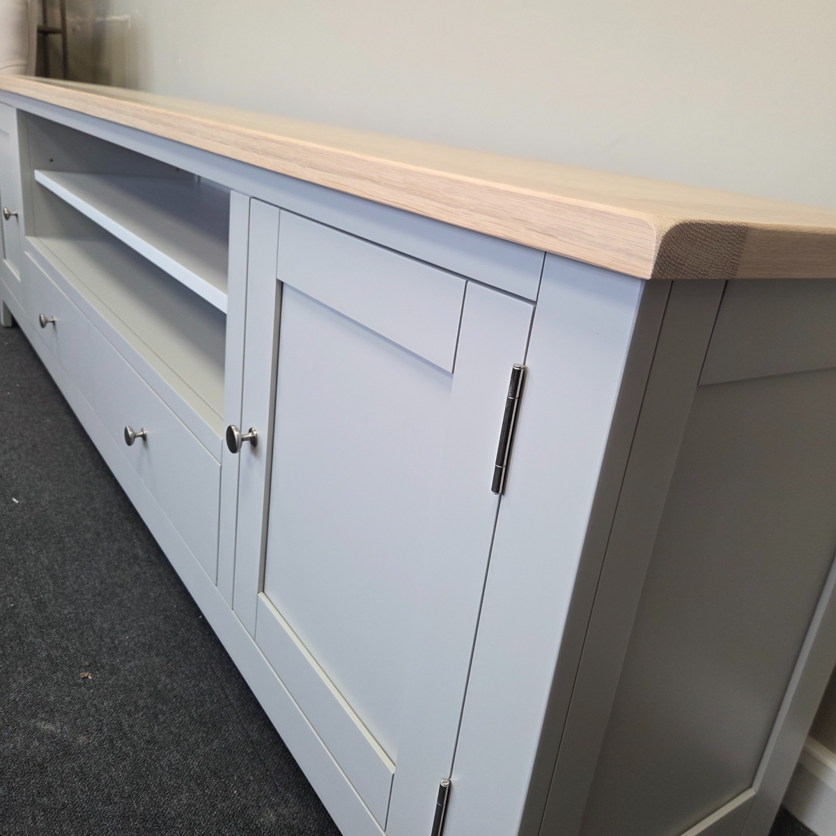 Chester Dove Grey XXL TV Stand