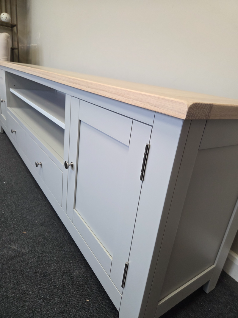 Chester Dove Grey XXL TV Stand
