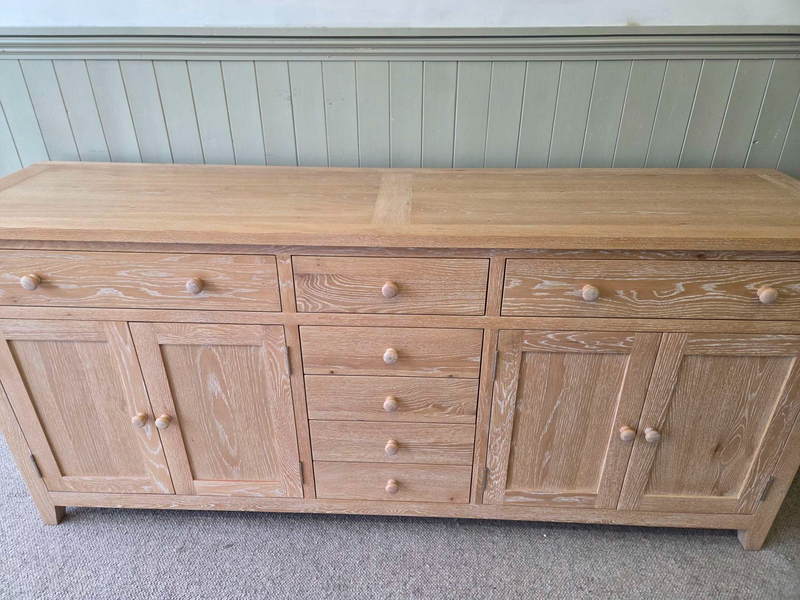 Inglesham Whitewash Oak Grand Sideboard