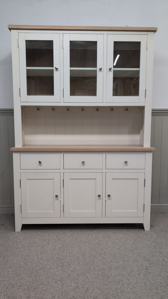 Chester Classic Cream Large Dresser