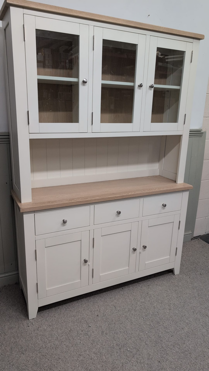 Chester Classic Cream Large Dresser
