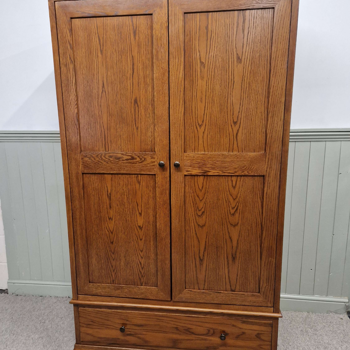 Winchcombe Dark Oak Double Wardrobe