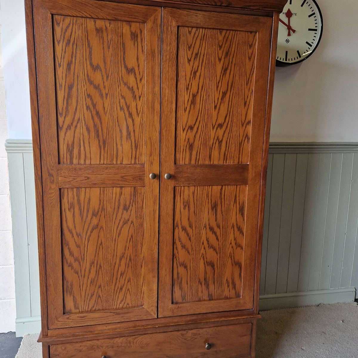 Winchcombe Dark Oak Double Wardrobe