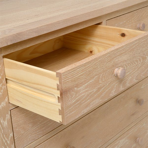 Inglesham Whitewash Oak 7 Drawer Chest