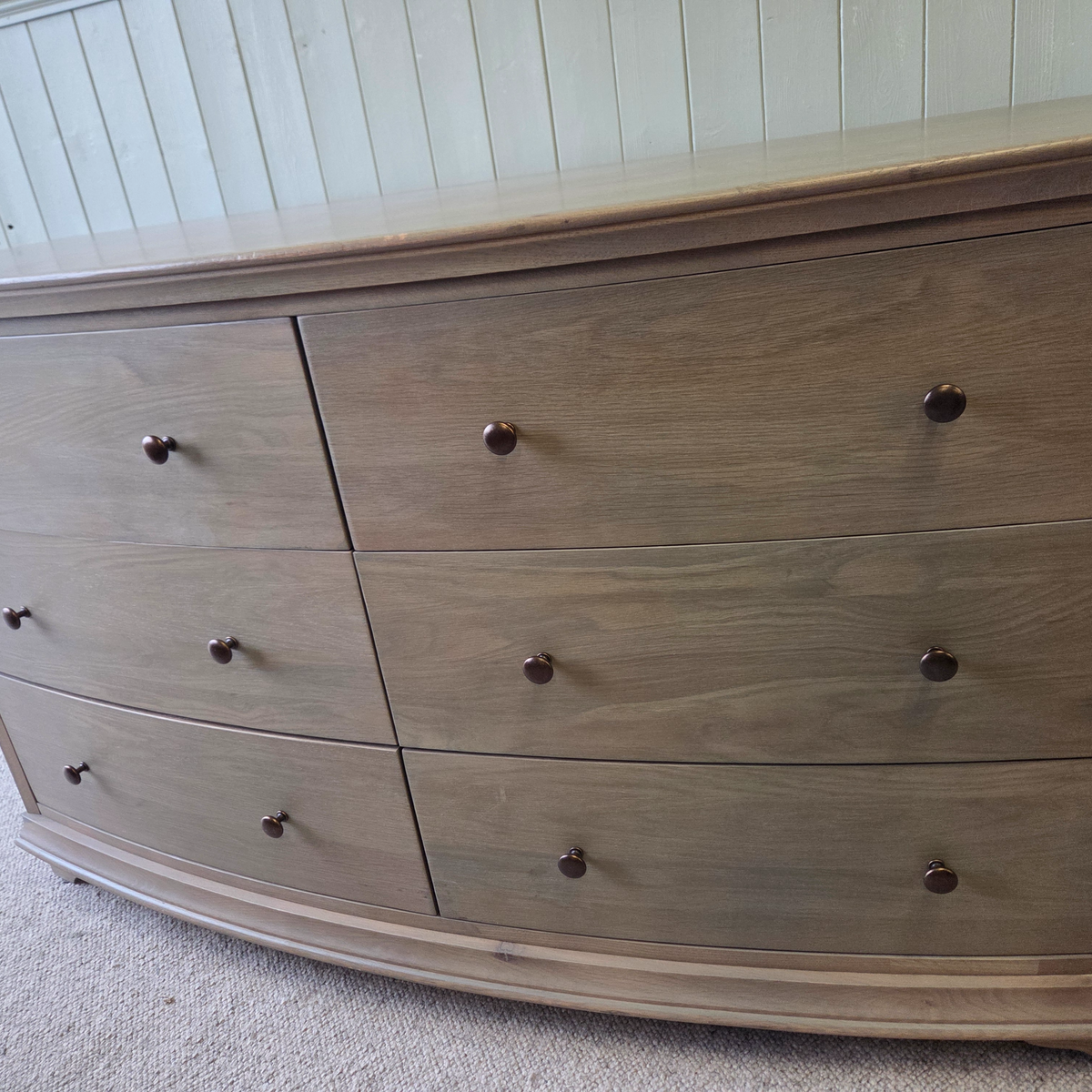 Winchcombe Smoked Oak Low and Wide 6 Drawer Chest