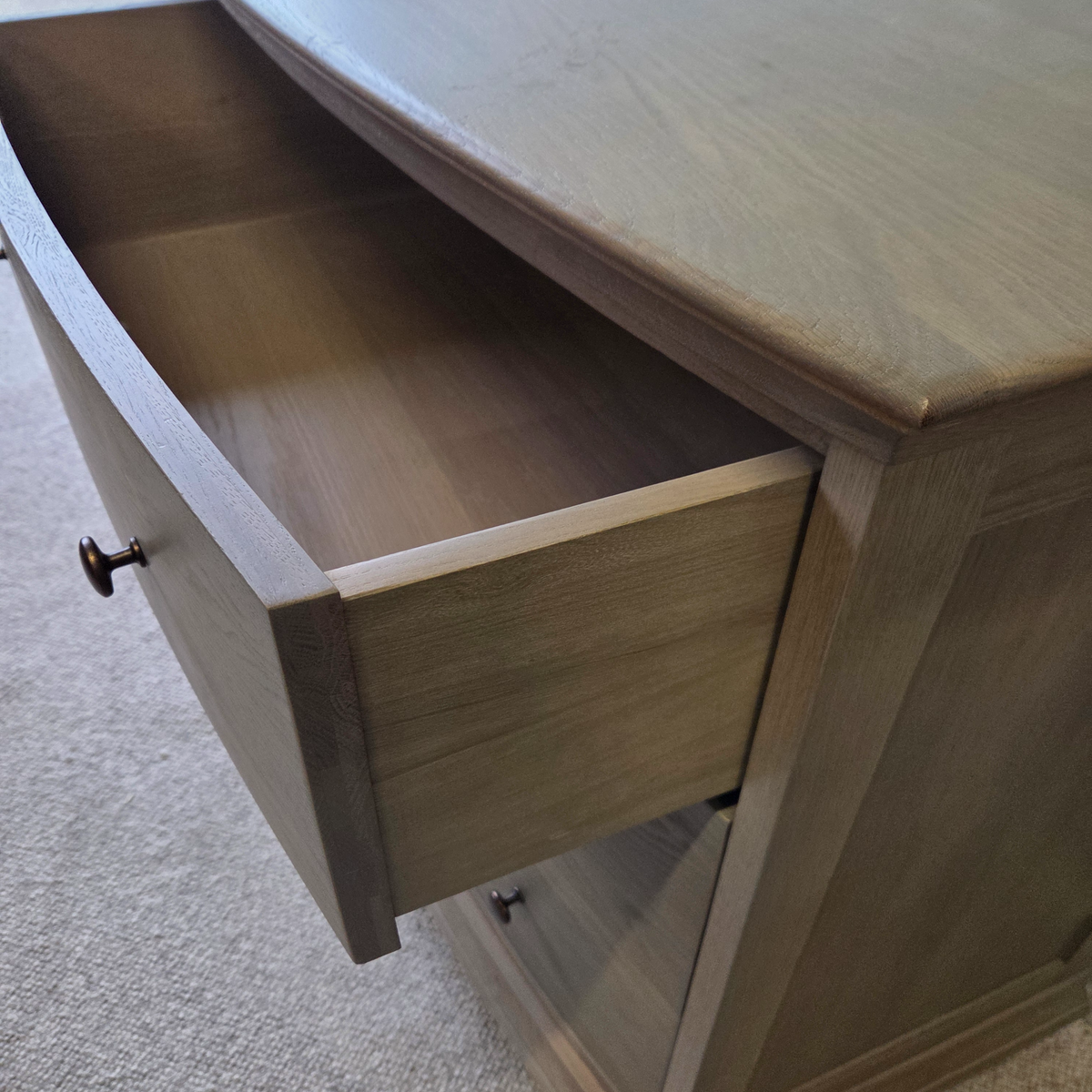 Winchcombe Smoked Oak Low and Wide 6 Drawer Chest