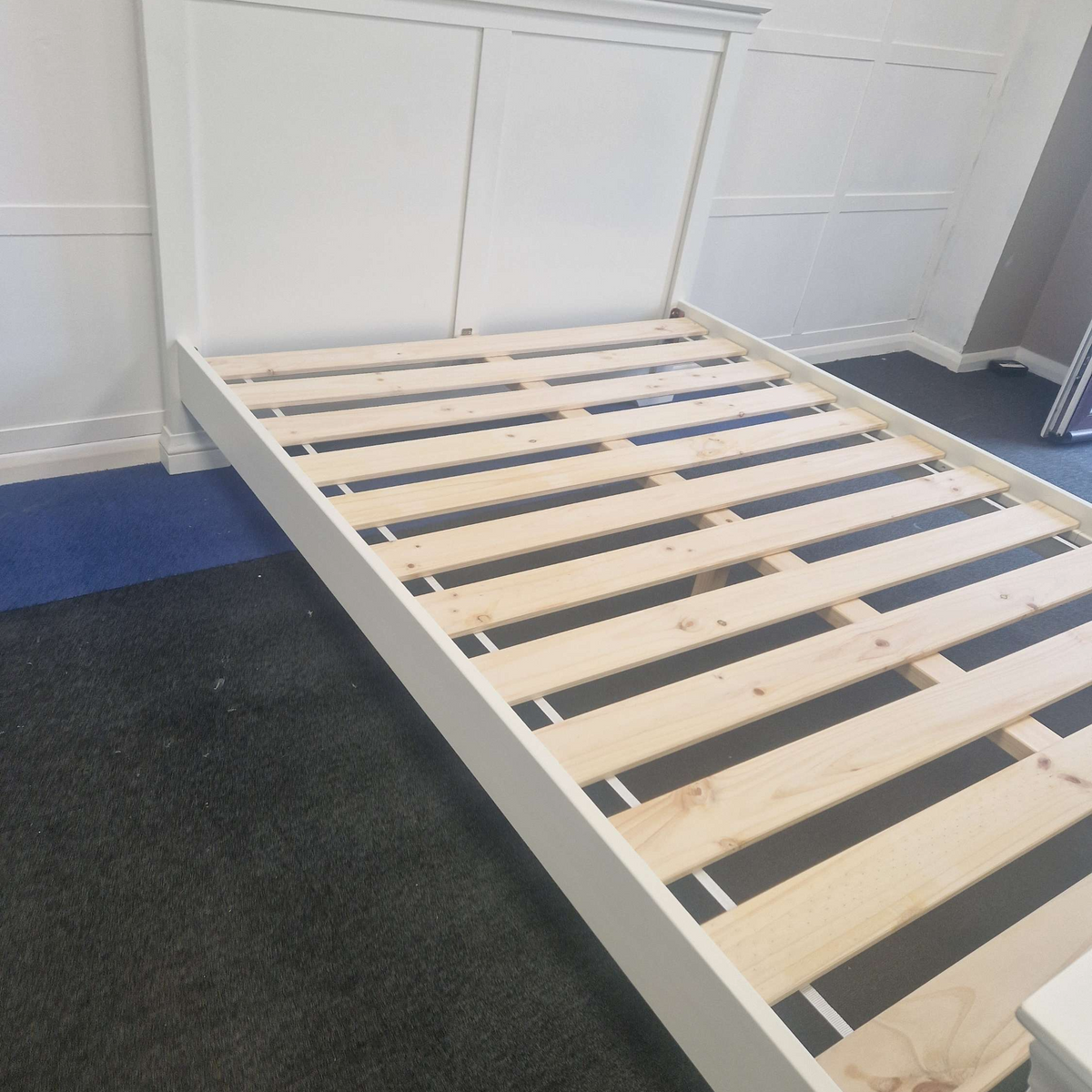 Chantilly Warm White 4ft 6" Double Bed