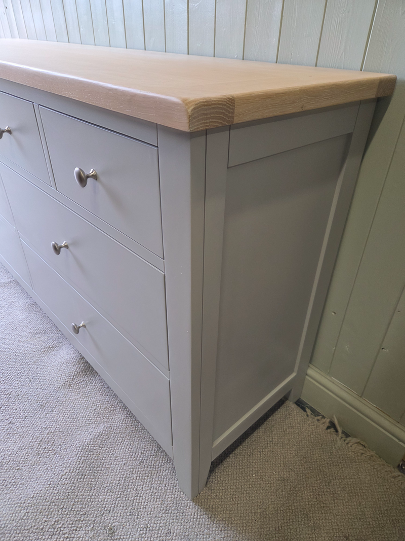 Chester Dove Grey 8 Drawer Chest