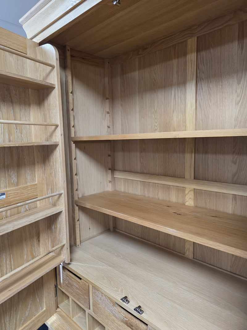 Inglesham Whitewash Oak Double Larder