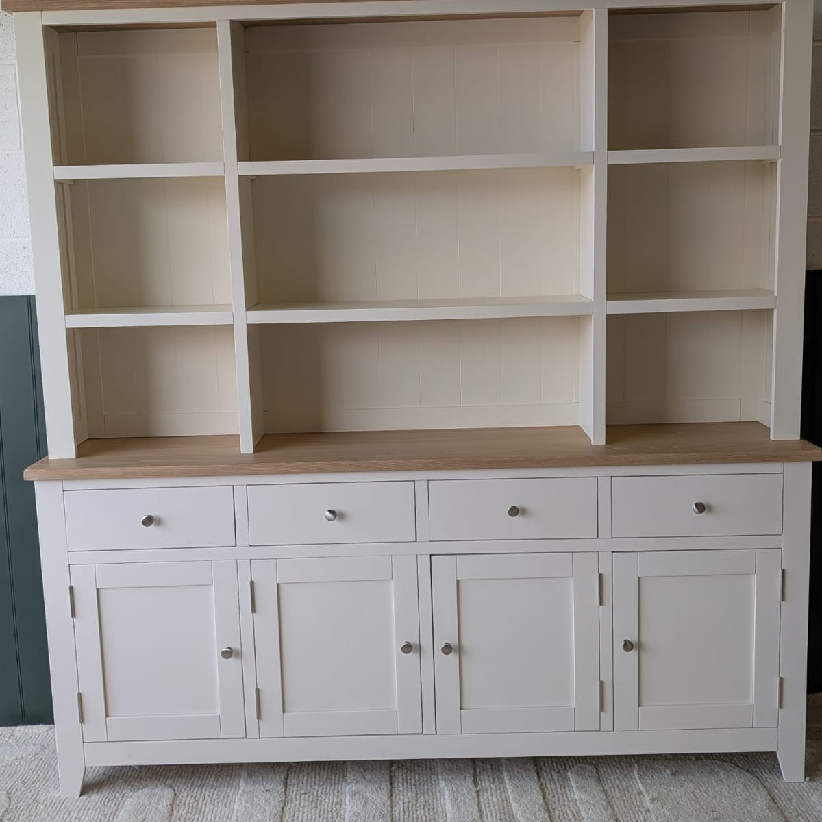 Chester Classic Cream Grand Dresser