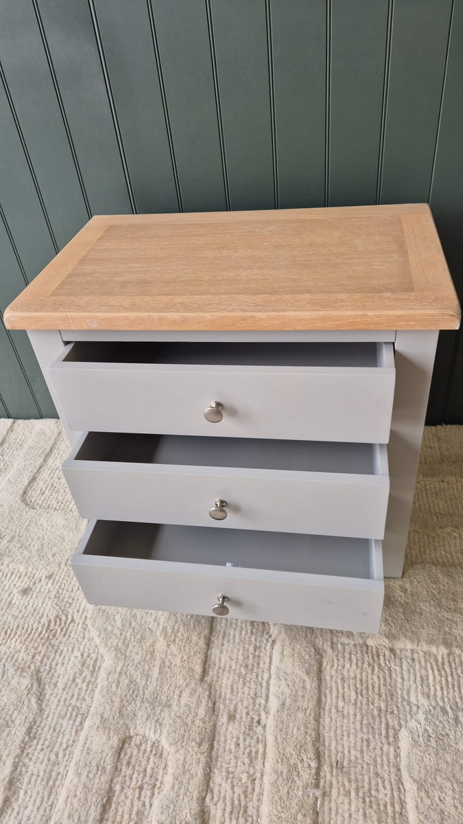 Chester Dove Grey Jumbo Bedside Table
