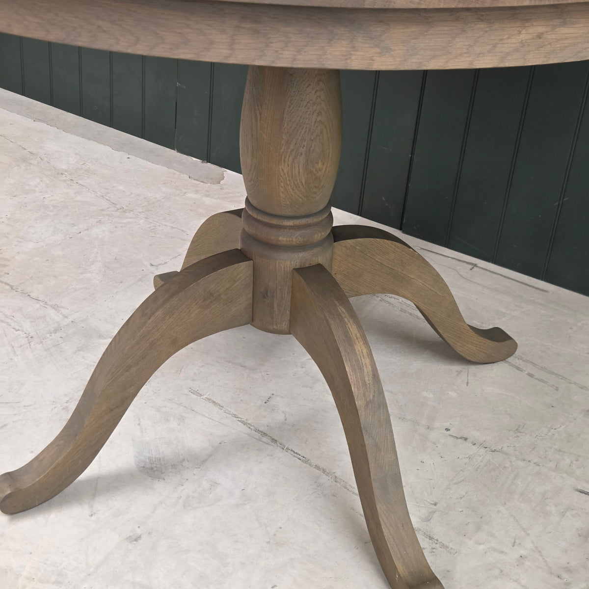Elkstone Smoked Oak 4- 6 Seater Round Extending Dining Table