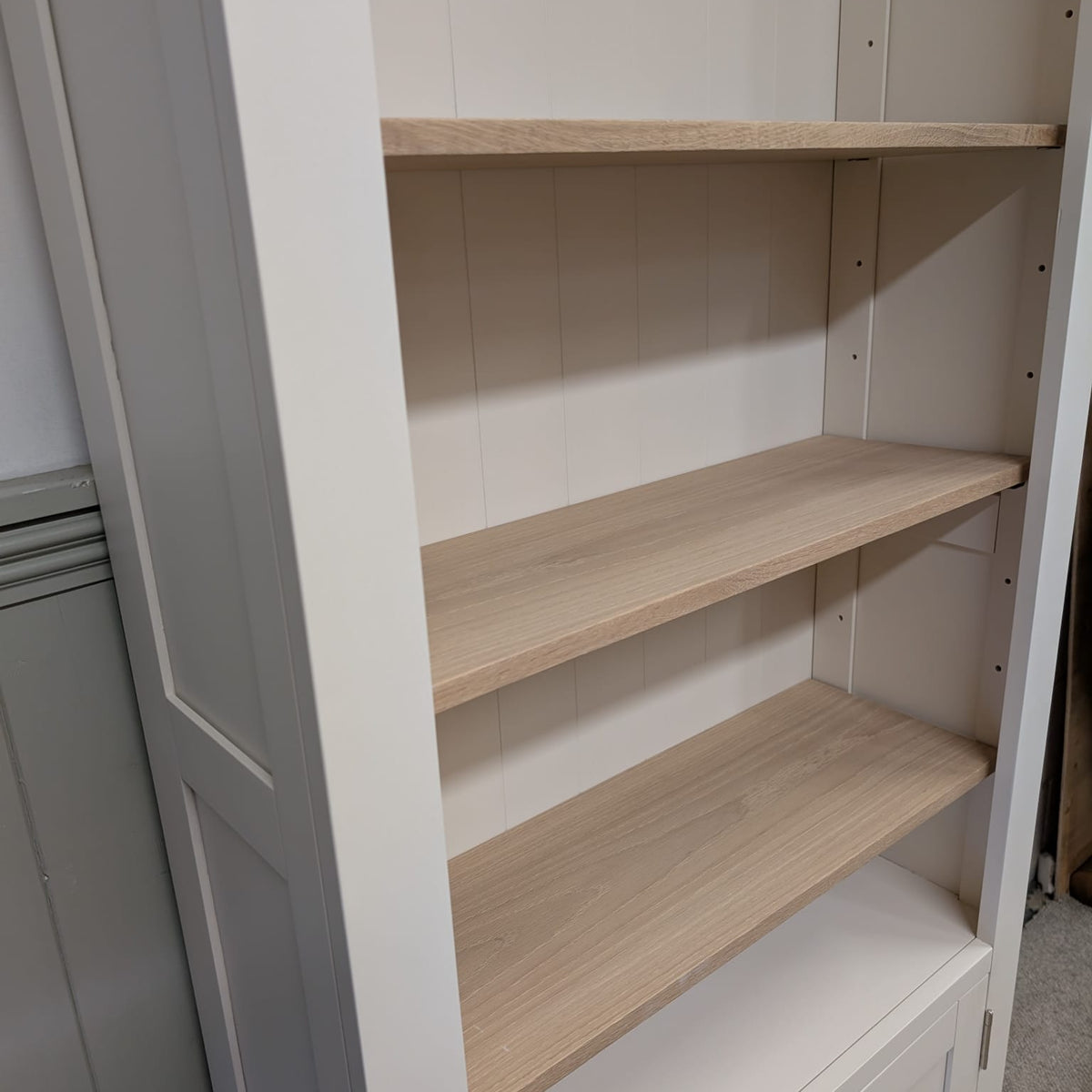 Chester Classic Cream Alcove Display Cabinet