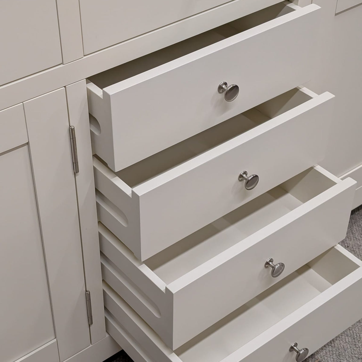 Chester Classic Cream Grand Sideboard