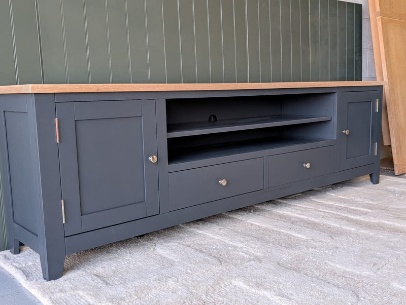 Chester Charcoal XXL TV Stand