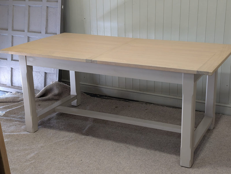 Chester Limestone 6-10 Seater Extending Dining Table