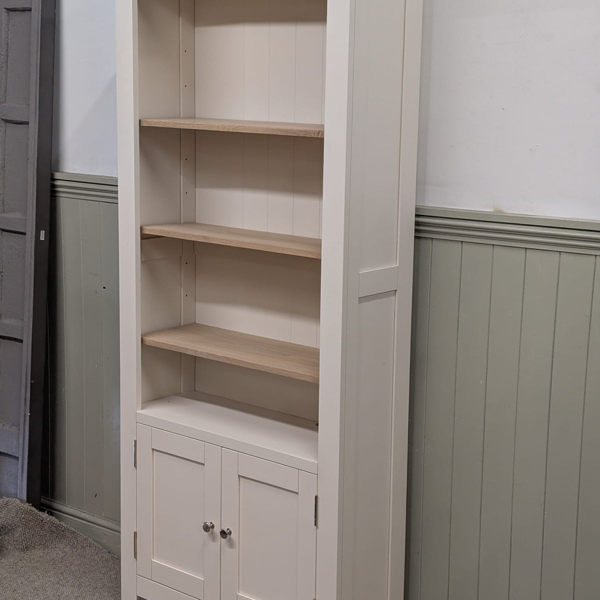 Chester Classic Cream Alcove Display Cabinet