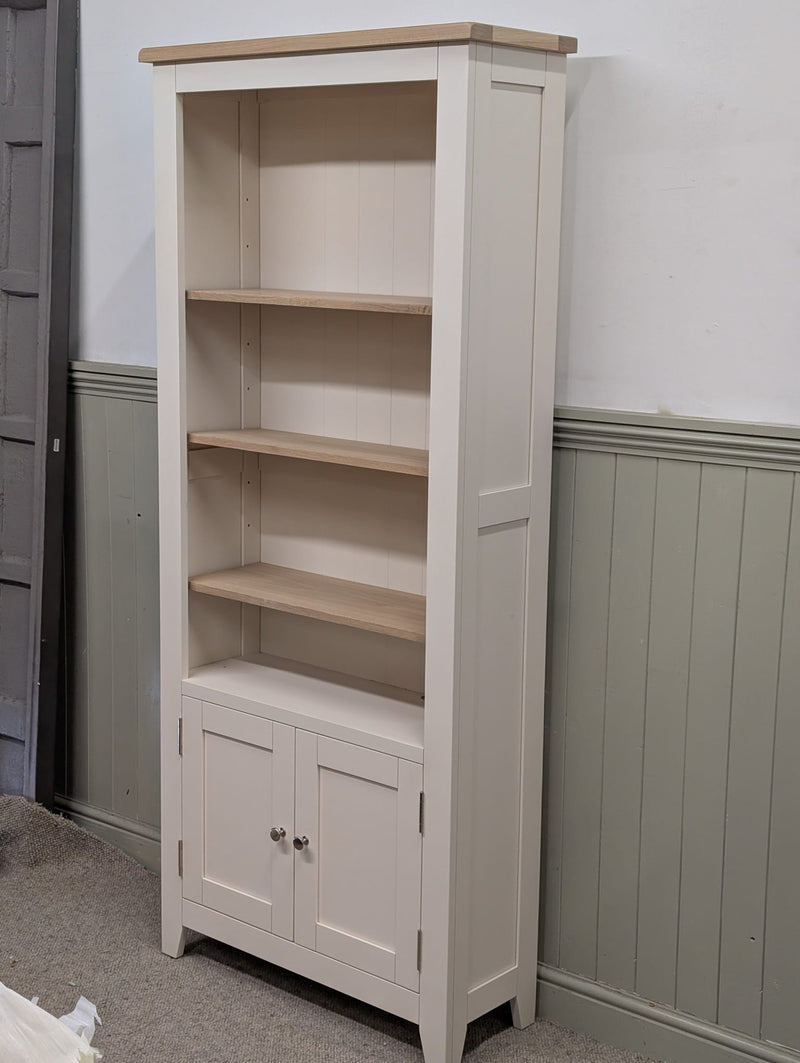 Chester Classic Cream Alcove Display Cabinet