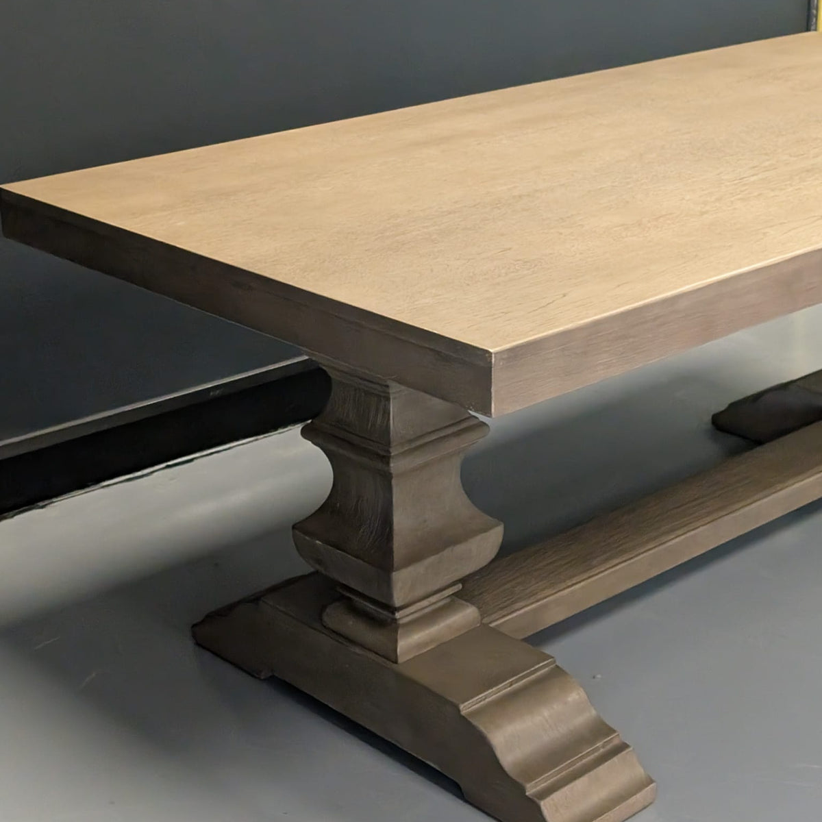 Banks Extending Dining Table (193 cm - 284 cm)